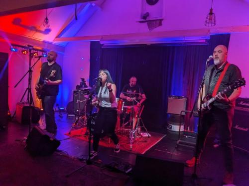 The Dead Set @ Staves Brewery