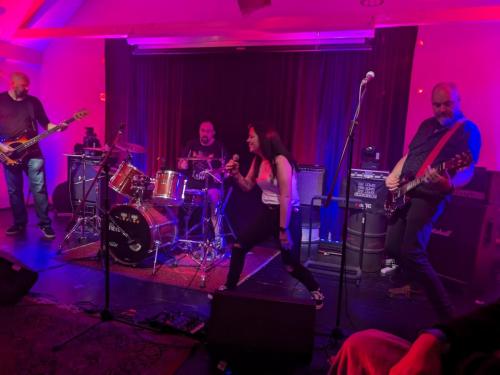 The Dead Set @ Staves Brewery